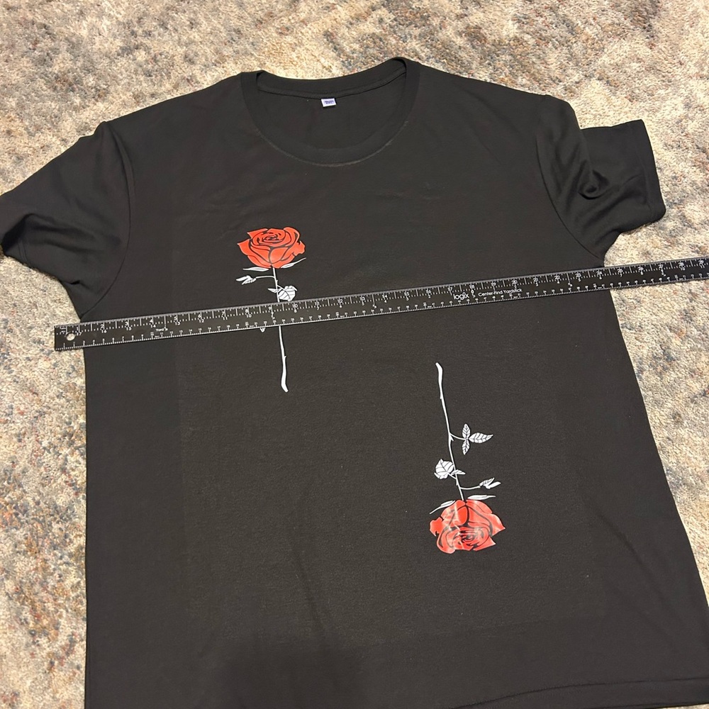 Black T-Shirt with Red Rose Design. Size 2x